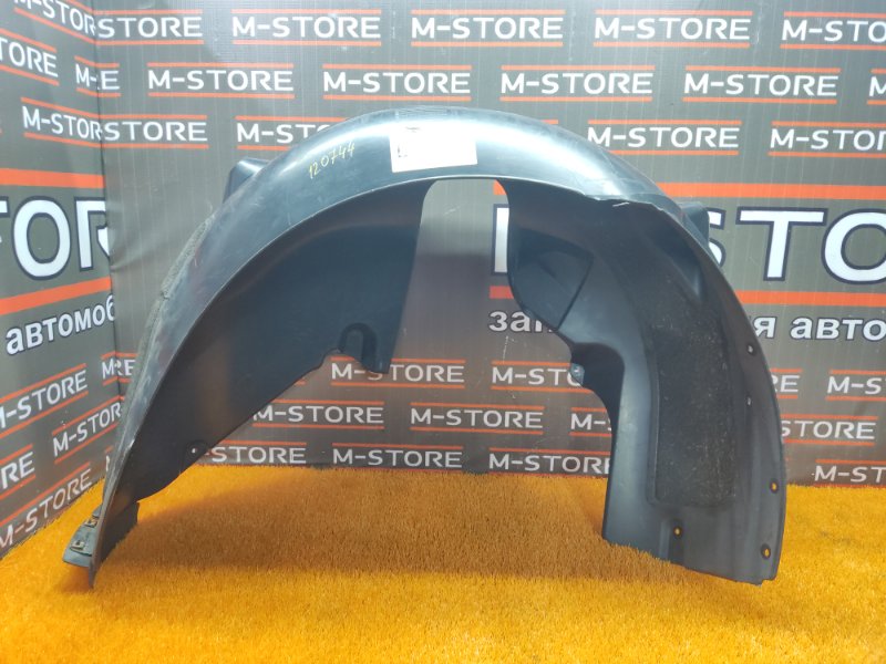 подкрылок, 200 рублей, Красноярск