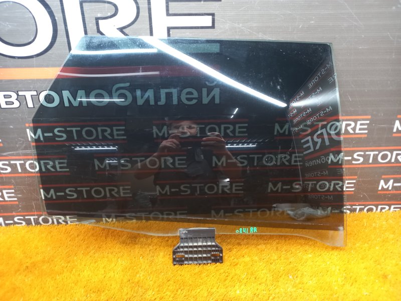 Стекло боковое, 500 рублей, Красноярск