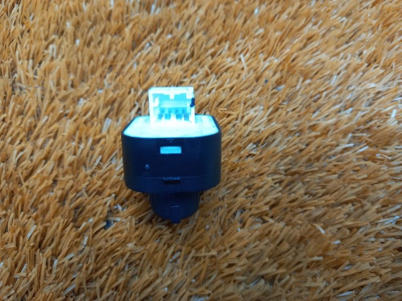 Кнопка регулировки зеркал, 300 рублей, Красноярск