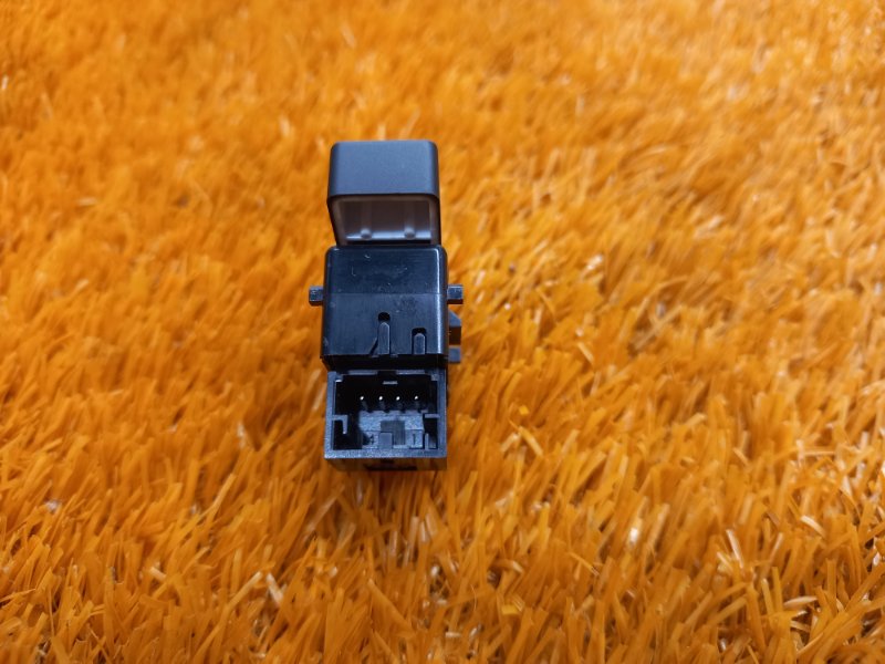 Кнопка центрального замка, 100 рублей, Красноярск