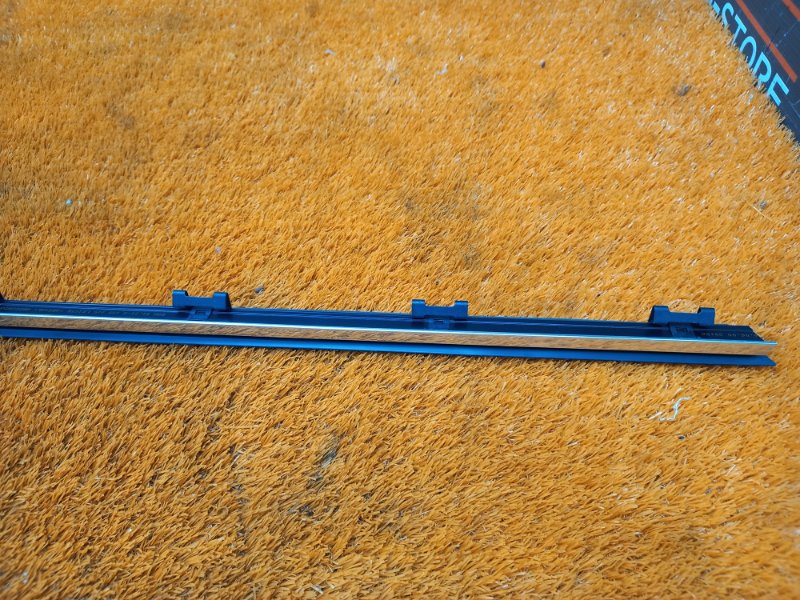 уплотнитель стекла двери, 380 рублей, Красноярск