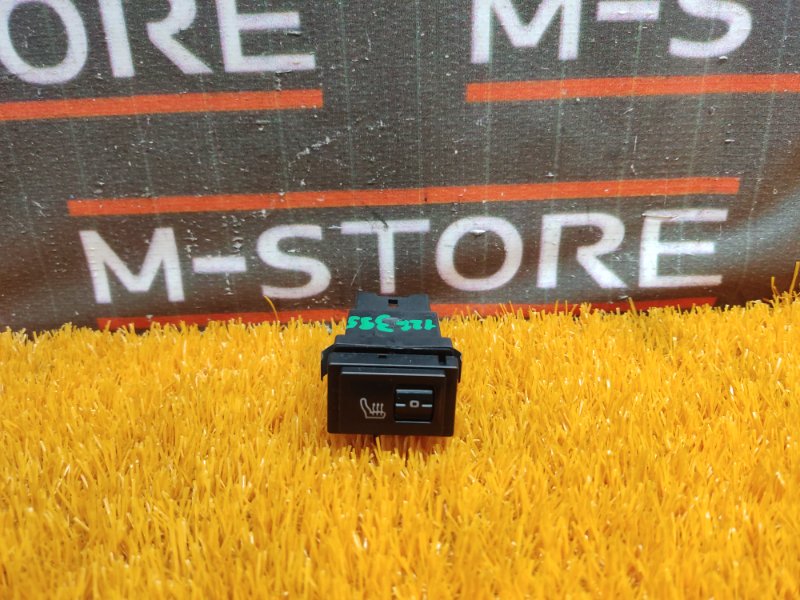 Кнопка подогрева сидений, 300 рублей, Красноярск