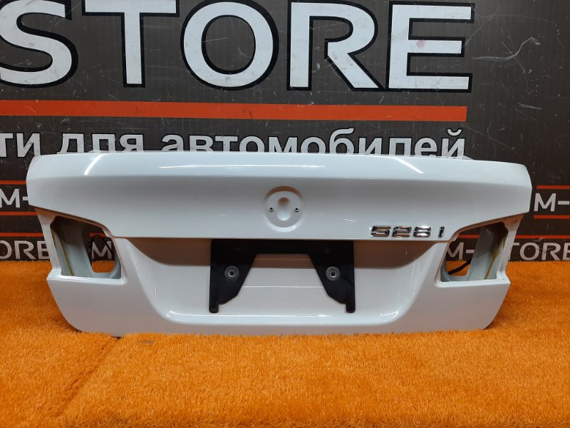 крышка багажника, 5000 рублей, Красноярск