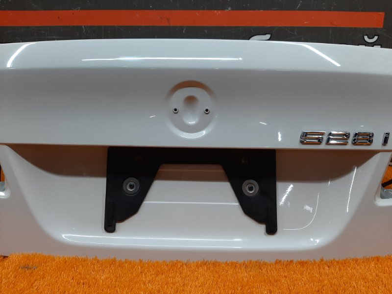 крышка багажника, 5000 рублей, Красноярск