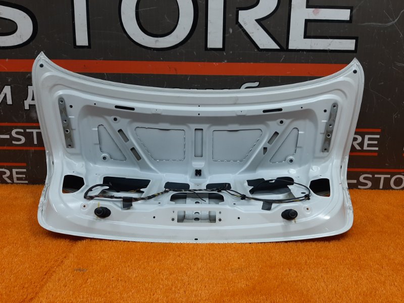 крышка багажника, 5000 рублей, Красноярск