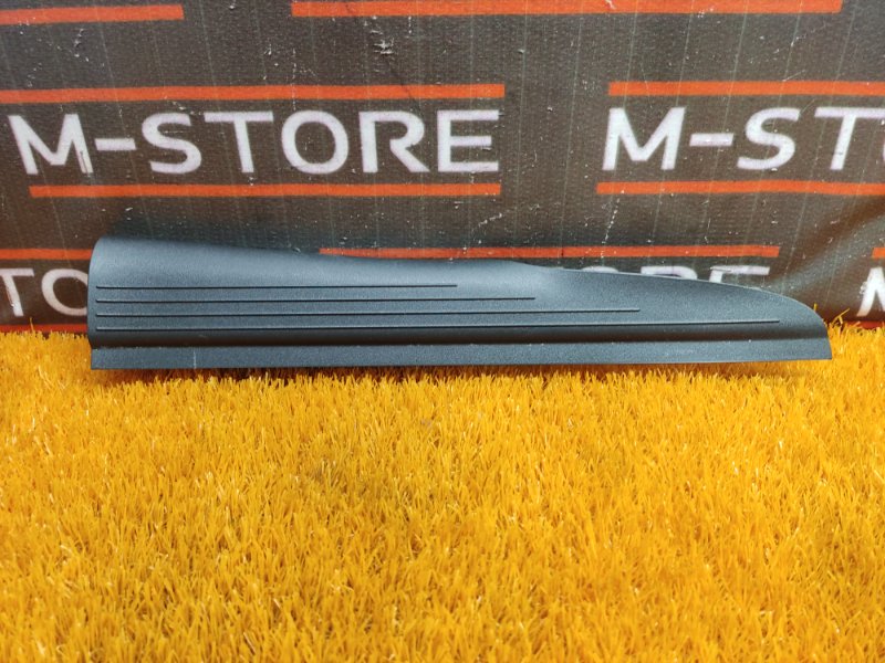 Накладка на порог салона, 200 рублей, Красноярск