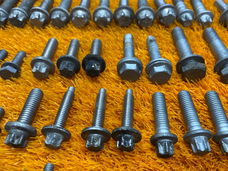 Болты и гайки ДВС, 810 рублей, Красноярск