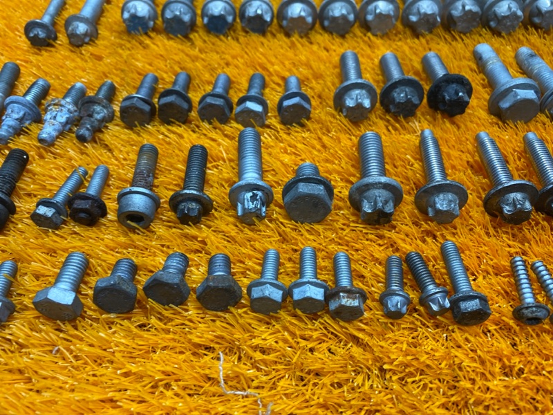 Болты и гайки ДВС, 810 рублей, Красноярск