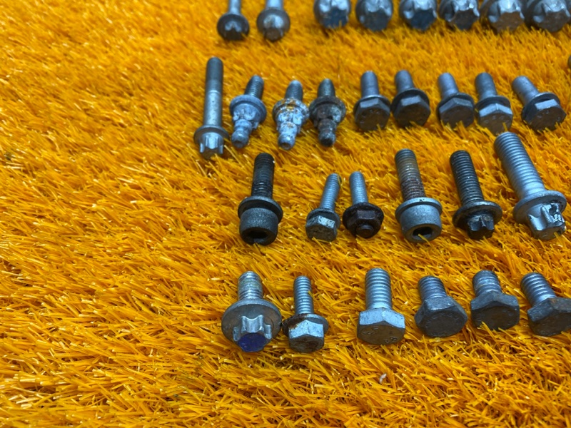 Болты и гайки ДВС, 810 рублей, Красноярск