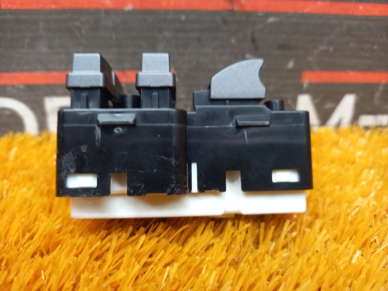 кнопка стеклоподъемника, 300 рублей, Красноярск