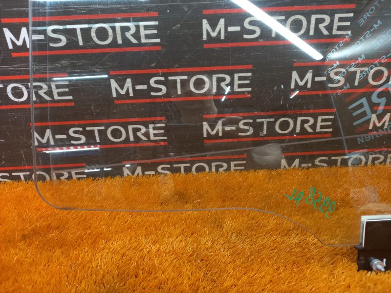 Стекло боковое, 5000 рублей, Красноярск