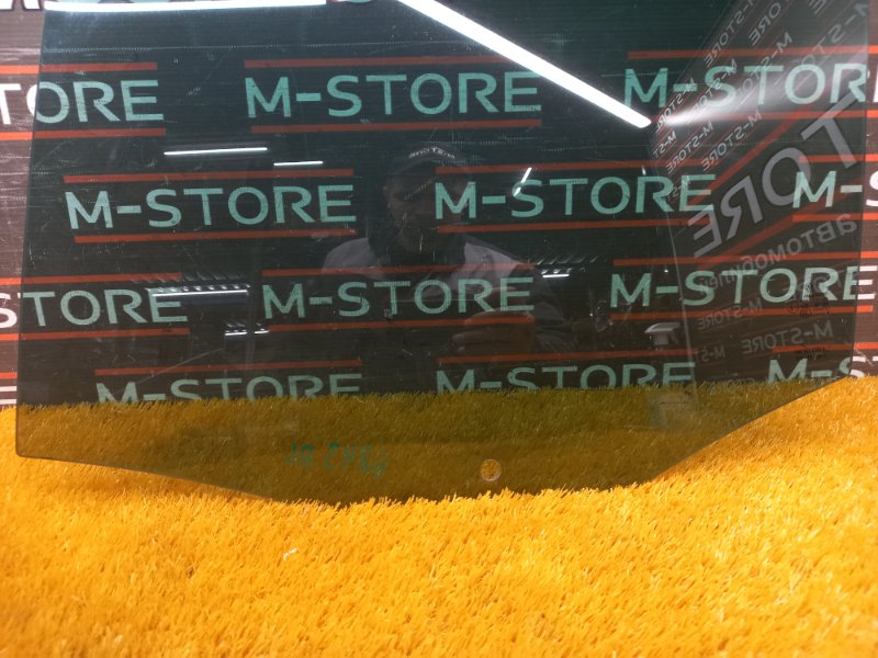 Стекло боковое, 980 рублей, Красноярск