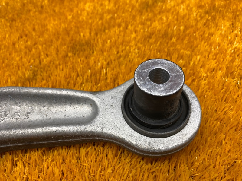 Рычаг подвески верхний, 680 рублей, Красноярск