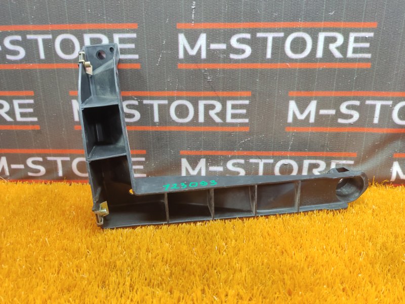 крепление бампера, 200 рублей, Красноярск