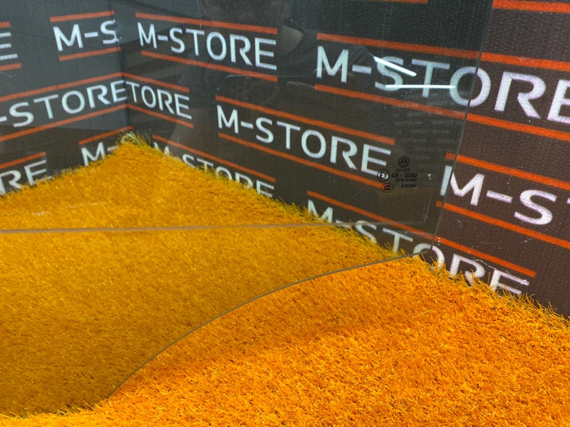 Стекло боковое, 980 рублей, Красноярск