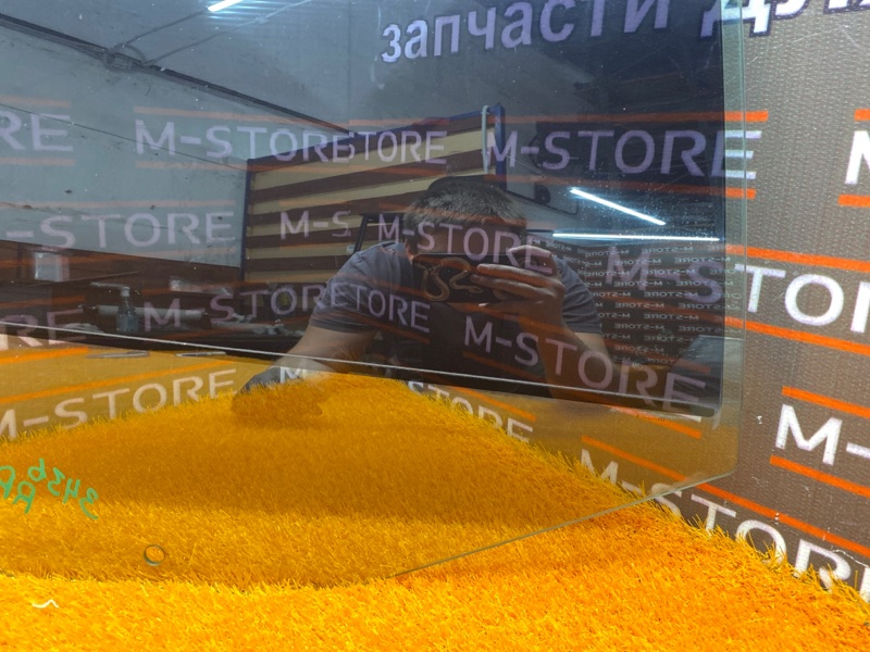 Стекло боковое, 350 рублей, Красноярск