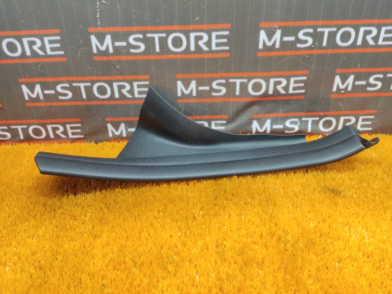 Накладка на порог салона, 350 рублей, Красноярск