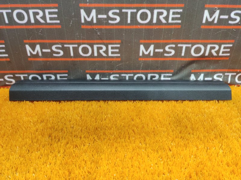 Накладка на порог салона, 350 рублей, Красноярск