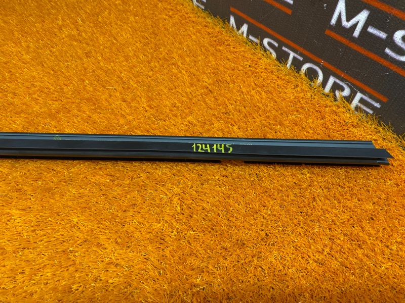 уплотнитель стекла двери, 510 рублей, Красноярск