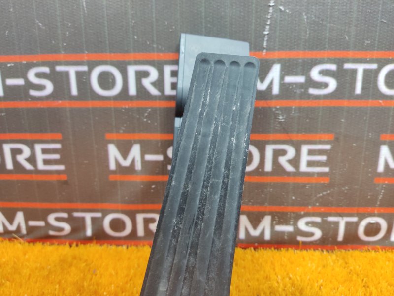 педаль газа, 500 рублей, Красноярск