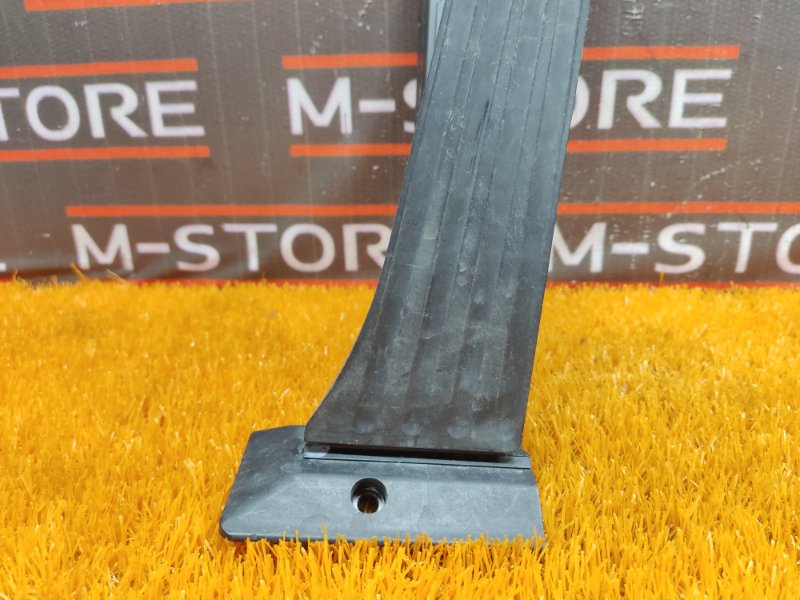 педаль газа, 500 рублей, Красноярск