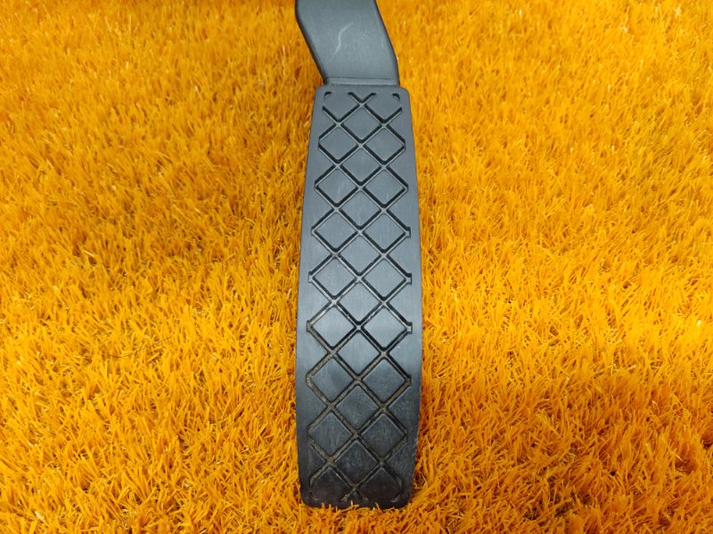 педаль газа, 500 рублей, Красноярск