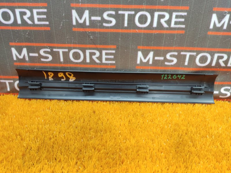 Накладка на порог салона, 350 рублей, Красноярск