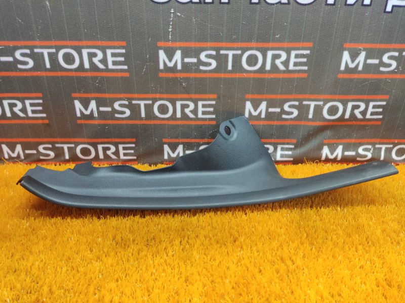 Накладка на порог салона, 350 рублей, Красноярск