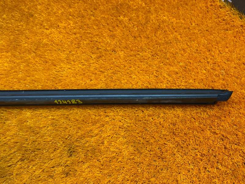 уплотнитель стекла двери, 750 рублей, Красноярск