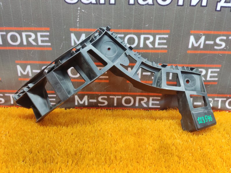 крепление бампера, 500 рублей, Красноярск