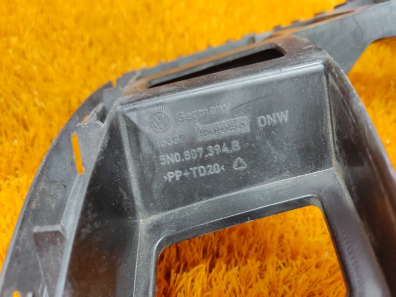 крепление бампера, 500 рублей, Красноярск