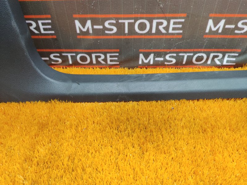 Накладка на порог салона, 350 рублей, Красноярск