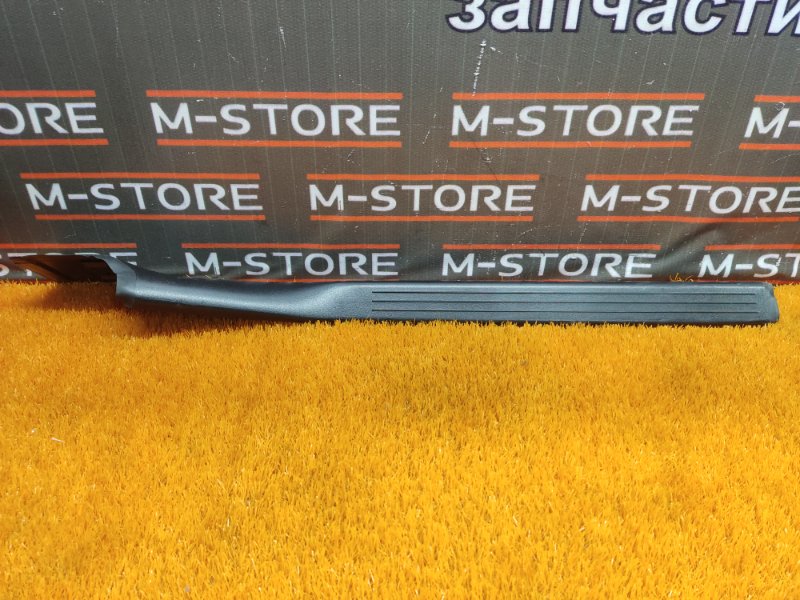 Накладка на порог салона, 350 рублей, Красноярск