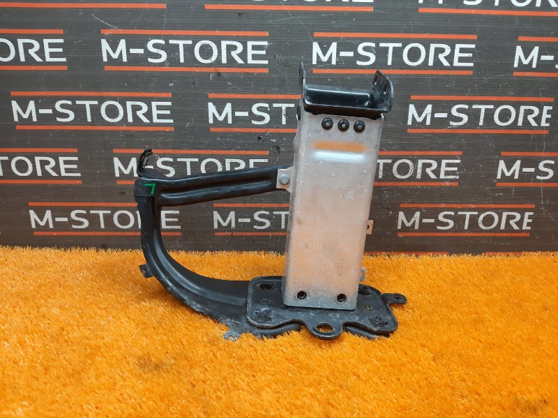 кронштейн усилителя бампера, 930 рублей, Красноярск