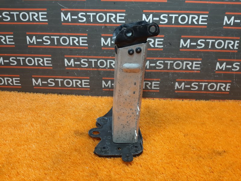 кронштейн усилителя бампера, 930 рублей, Красноярск