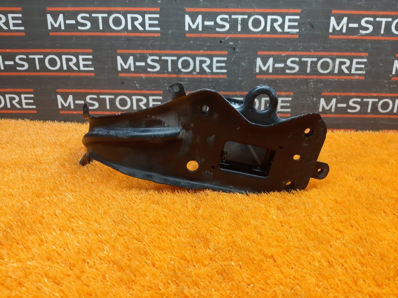 кронштейн усилителя бампера, 930 рублей, Красноярск