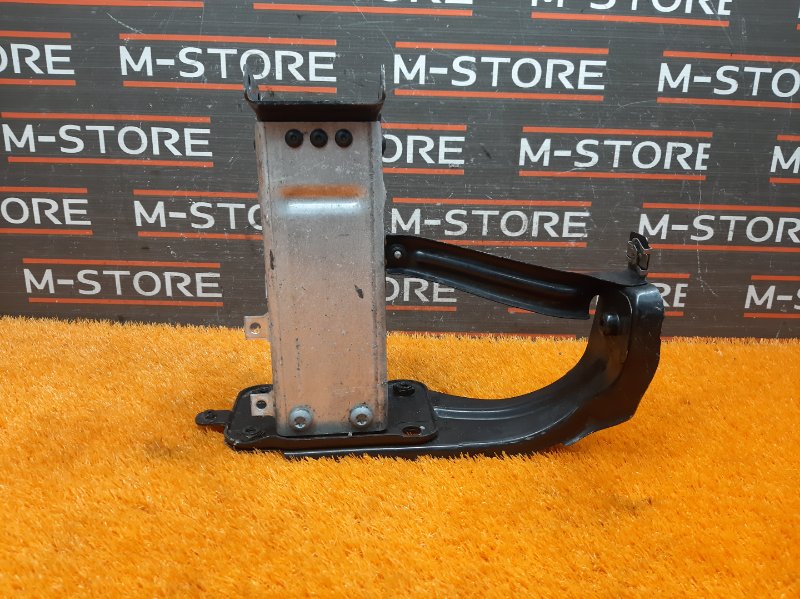 кронштейн усилителя бампера, 930 рублей, Красноярск