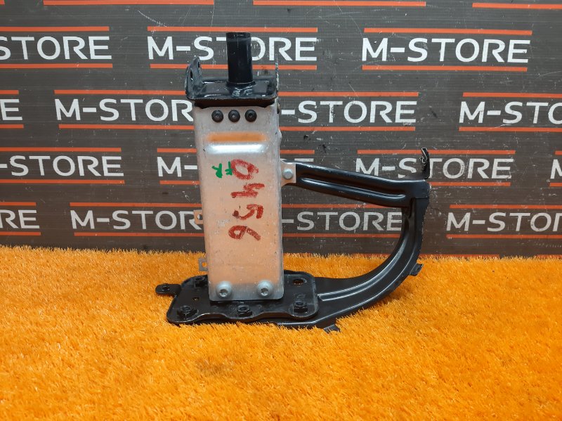 кронштейн усилителя бампера, 930 рублей, Красноярск