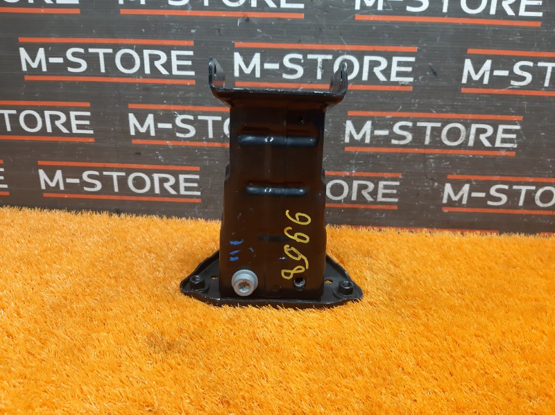 кронштейн усилителя бампера, 340 рублей, Красноярск