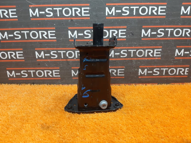 кронштейн усилителя бампера, 340 рублей, Красноярск