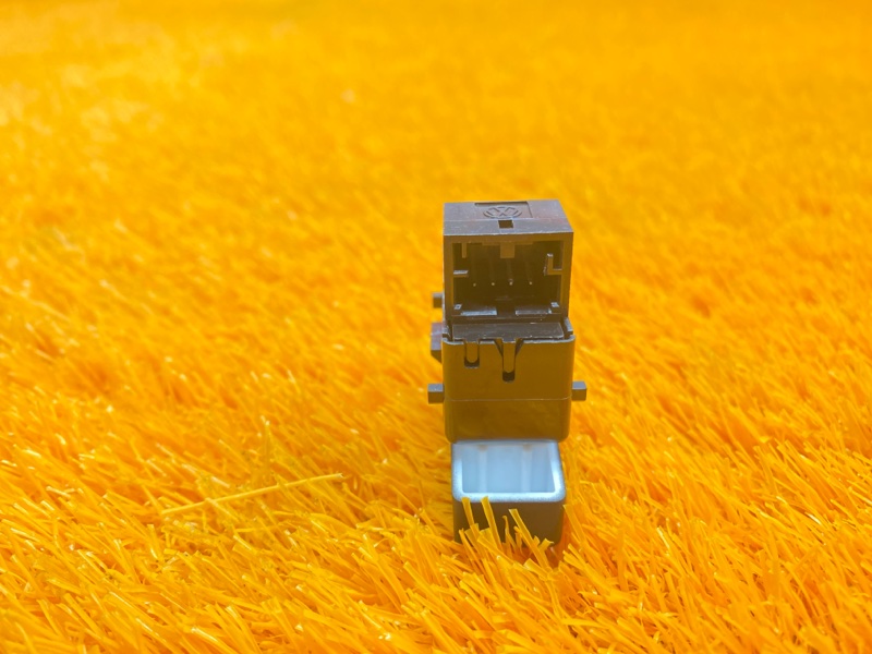 Кнопка центрального замка, 100 рублей, Красноярск