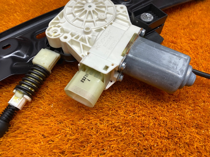 стеклоподъемник, 930 рублей, Красноярск