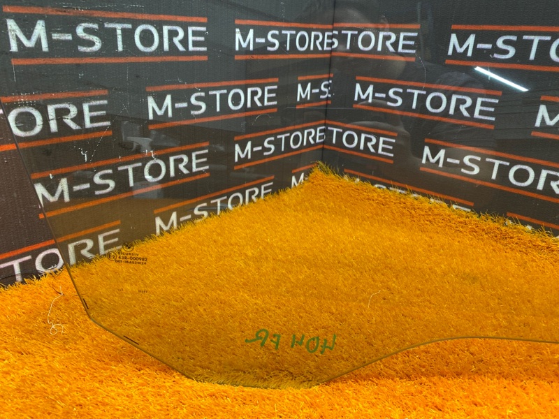 Стекло боковое, 670 рублей, Красноярск