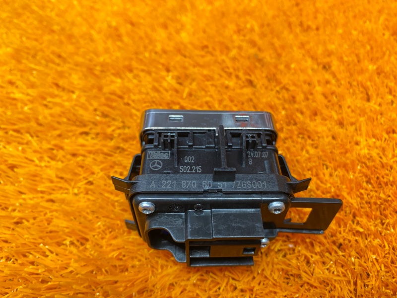 кнопка стеклоподъемника, 500 рублей, Красноярск