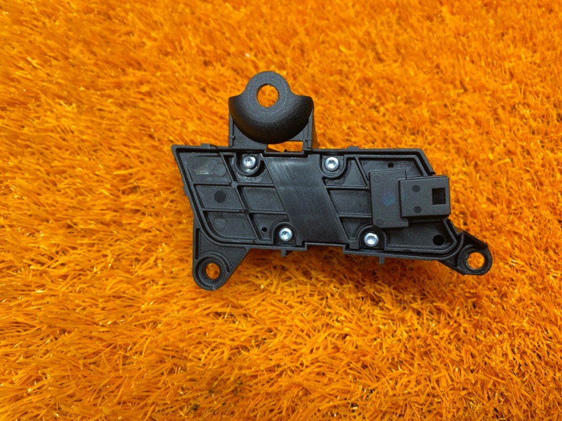 Кнопка центрального замка, 500 рублей, Красноярск