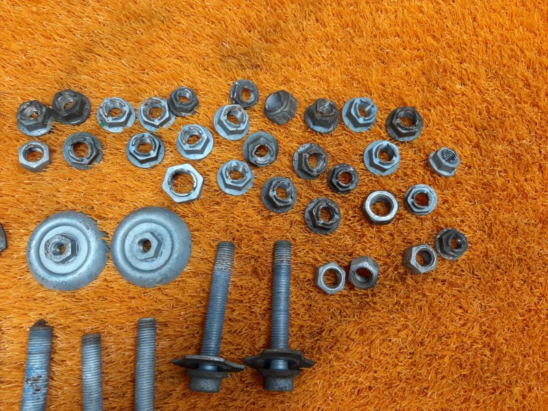 Болты и гайки задней подвески, 630 рублей, Красноярск