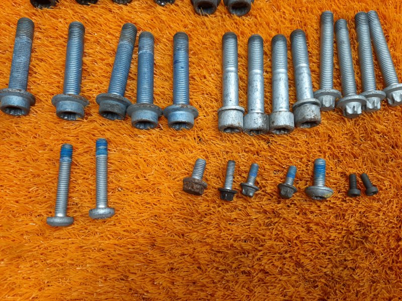 Болты и гайки задней подвески, 630 рублей, Красноярск