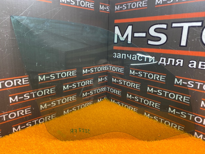 Стекло боковое, 500 рублей, Красноярск