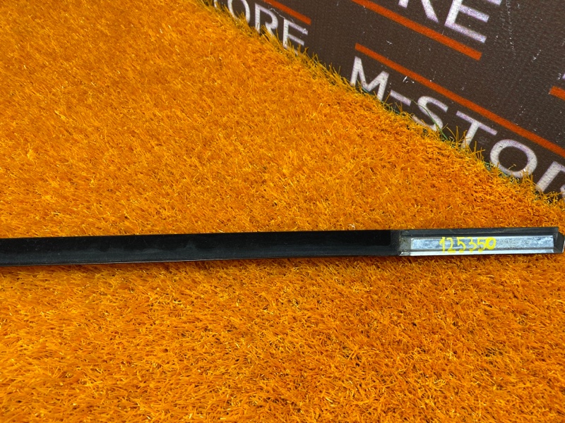 Молдинг стекла внешний, 670 рублей, Красноярск