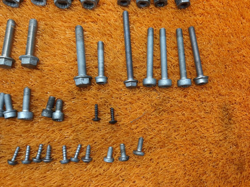 Болты и гайки ДВС, 810 рублей, Красноярск